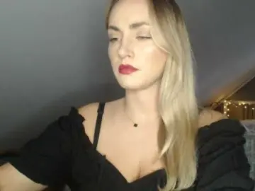 Bongacams Watch Live Sex Cams of ScarlettXQueen