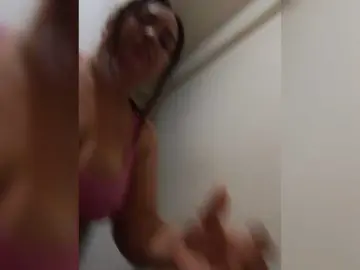 Bongacams Free Live Porn of Luciana69