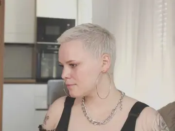 Bongacams Live Sex of LikaBerry