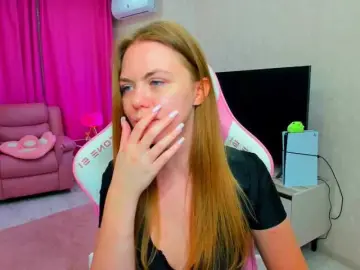 Bongacams Free Live Porn of Strawberrye