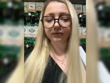 Bongacams Sex Cam of KiraMalina