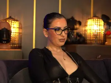 Bongacams Watch Live Sex Cams of KellyKent