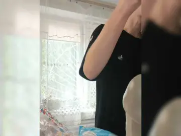Bongacams Watch Live Sex Cams of korolevaaa11