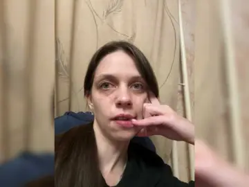 Bongacams Watch Live Sex Cams of korolevaaa11