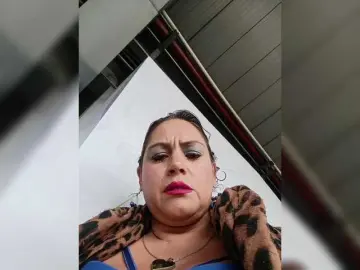 Bongacams Live Sex Cam of AlexaBrown12