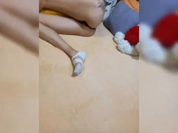 Bongacams Free Porn Cam of Cottoncandy1-1