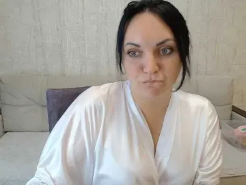 Bongacams Watch Live Sex Cams of AngelinaCute