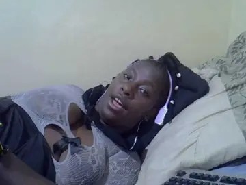 Bongacams Best Webcam of Curvycrush1