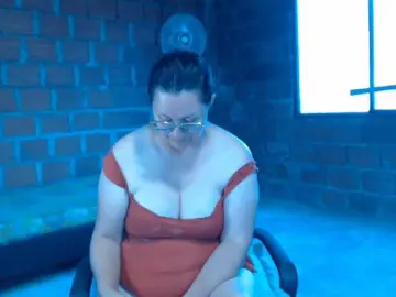 Bongacams Live Sex Cam of rouseehotglad
