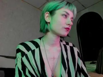 Bongacams Watch Live Sex Cams of Scarle-Whisper