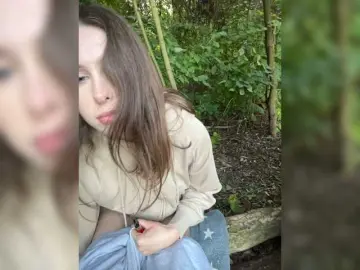Bongacams Free Live Porn of 13kissme13
