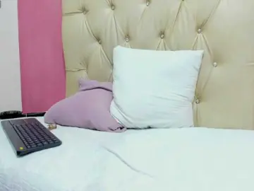 Bongacams Free Porn Cam of LuciaSpear
