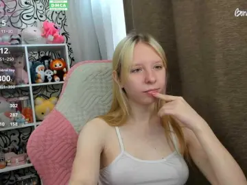 Bongacams Watch Live Sex Cams of IamLoli