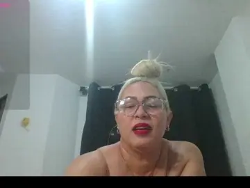 Bongacams Sex Cam of Hotmommyxxx