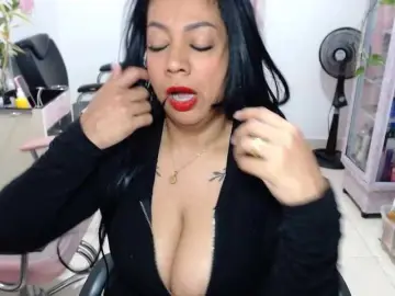 Bongacams Adult Webcam of titsbiglovers