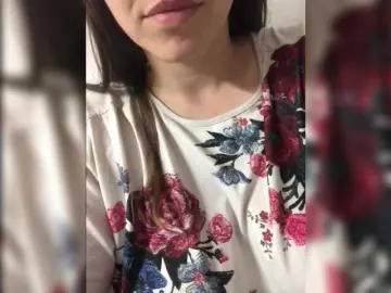 Bongacams Free Porn Cam of TenderBerry