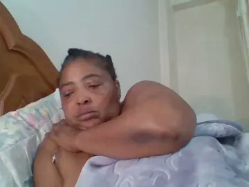 Bongacams Watch Live Sex Cams of pussylips53