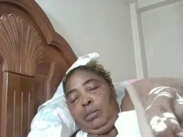 Bongacams Watch Live Sex Cams of pussylips53
