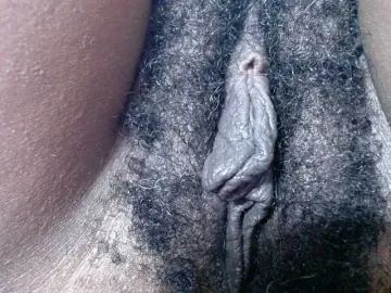 Bongacams Watch Live Sex Cams of Skinybitchx