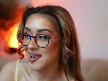 Bongacams Sex Cam of AileenKiss