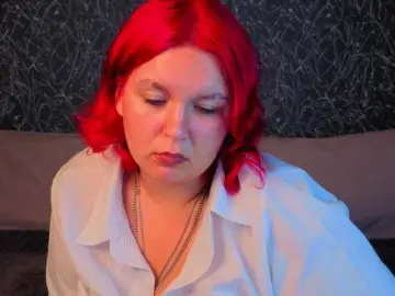 Bongacams Watch Live Sex Cams of Emma-Davisey