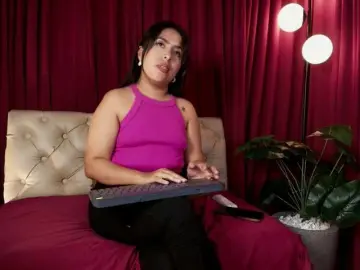 Bongacams Free Live Porn of Sharlotte-1