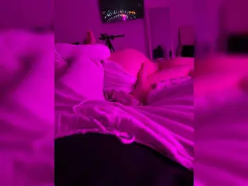 Bongacams Free Porn Cam of GinVstonic