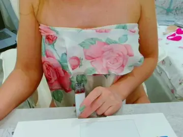 Bongacams Best Webcam of JuicyGloss