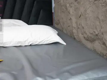 Bongacams Adult Webcam of NaughtyMommyy