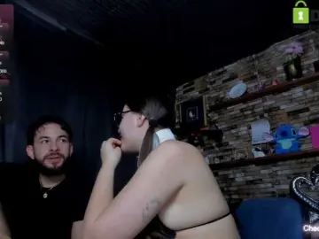 Bongacams Sex Cam of Miaxvinn