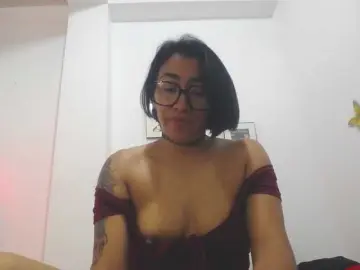 Bongacams Sex Chat of Horny-wife