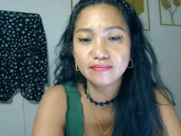 Bongacams Watch Live Sex Cams of jennahshampoo