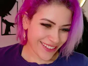 Bongacams Free Live Porn of Ivypoison10