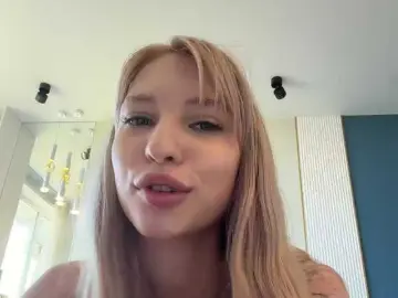 Bongacams Private Sex Chat of EwaBrown
