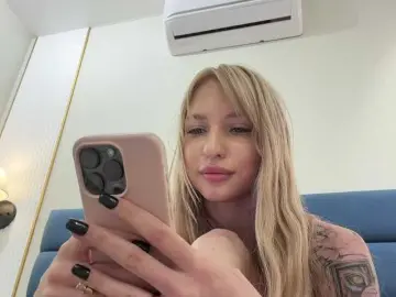 Bongacams Best Webcam of EwaBrown