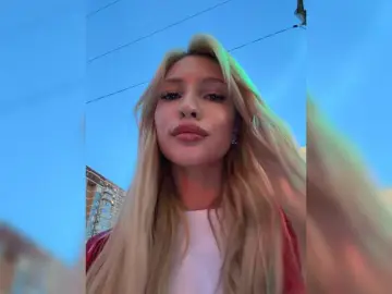 Bongacams Private Sex Chat of EwaBrown