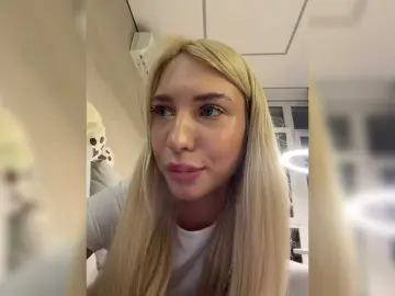 Bongacams Private Sex Chat of EwaBrown