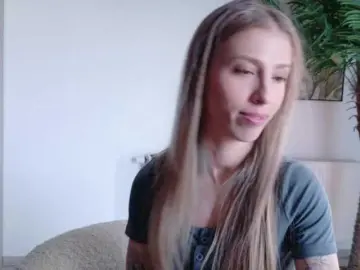 Bongacams Adult Webcams of DiddySweet1
