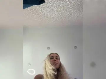 Bongacams Watch Live Sex Cams of Lovensesgirl
