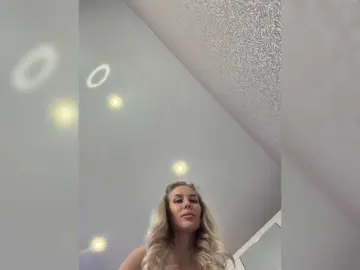 Bongacams Adult Webcam of Lovensesgirl