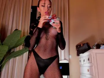 Bongacams Watch Live Sex Cams of LunaMystyque