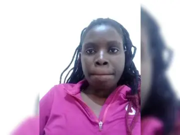 Bongacams Nude Webcam of Queenbeea