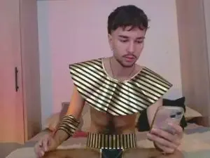 Cam4 Live Sex of Adrien_Twink