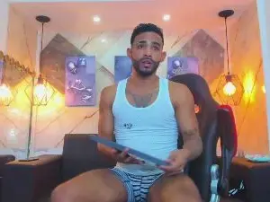Cam4 Best Webcam of dominic_max1