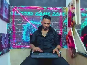 Cam4 Watch Live Sex Cams of dominic_max1