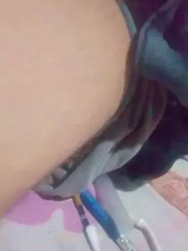 Cam4 Live Porn of zzoltero
