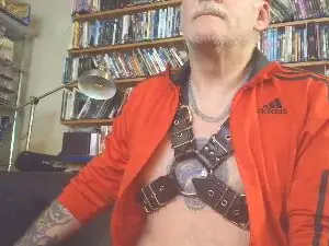 Cam4 Free Porn Cam of overmydaddbody