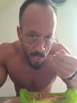 Cam4 Watch Live Sex Cams of yumyum18