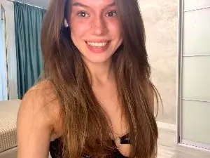 Cam4 Free Live Porn of LaurieKempkens