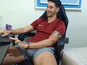 Cam4 Live Sex of bigale24